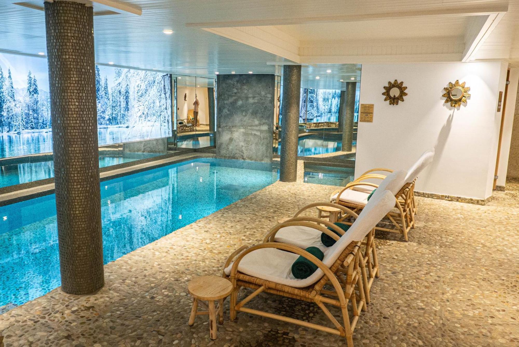 Grand Hotel Soleil D'Or メジェーヴ エクステリア 写真